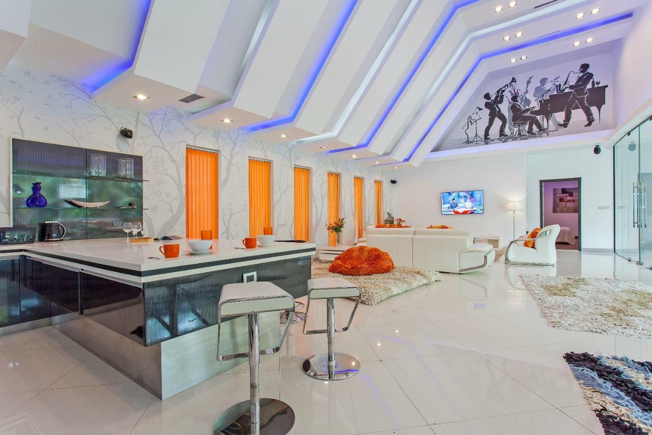 Royale Grand Villa Pattaya Ngoại thất bức ảnh