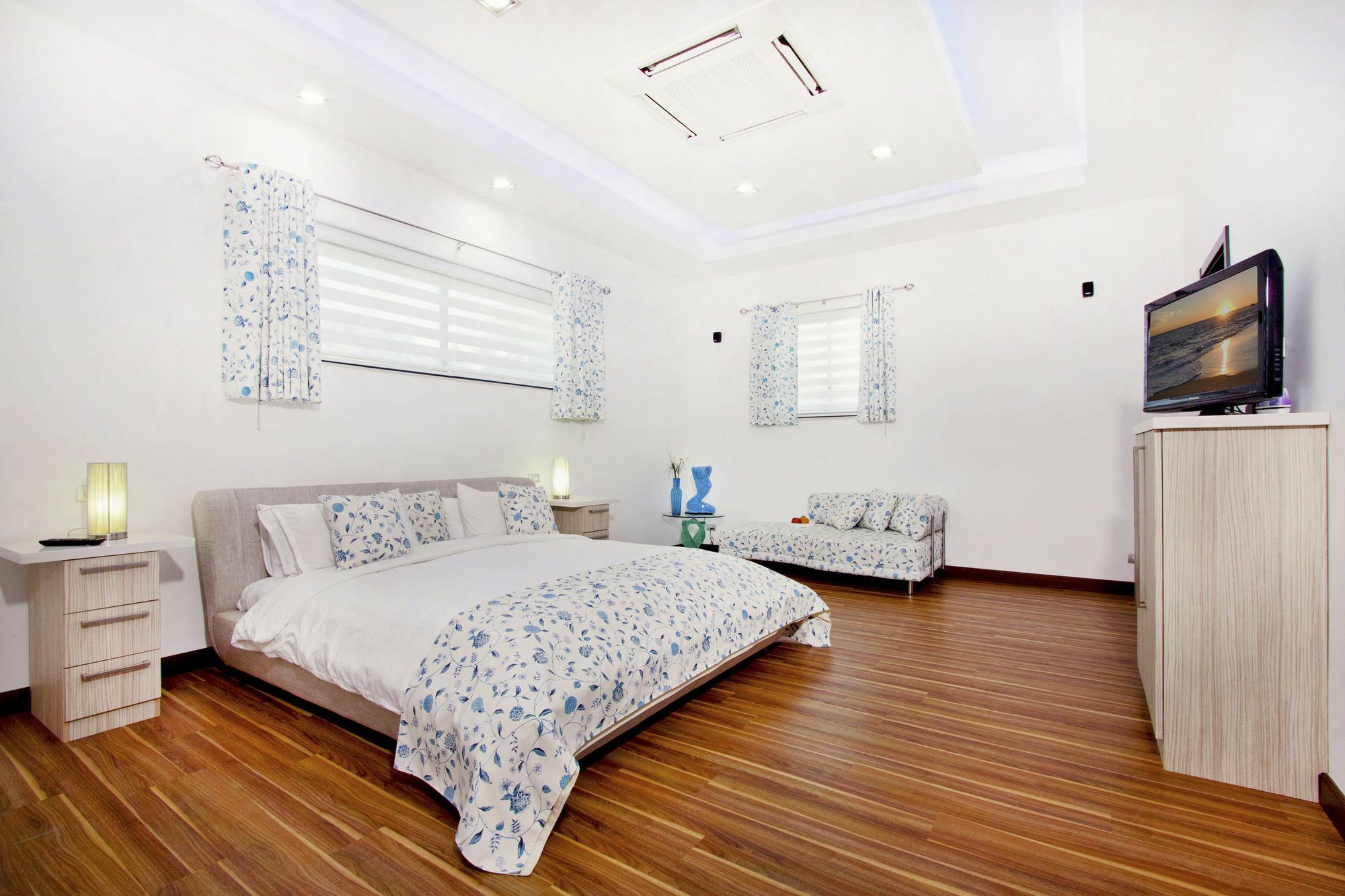 Royale Grand Villa Pattaya Ngoại thất bức ảnh