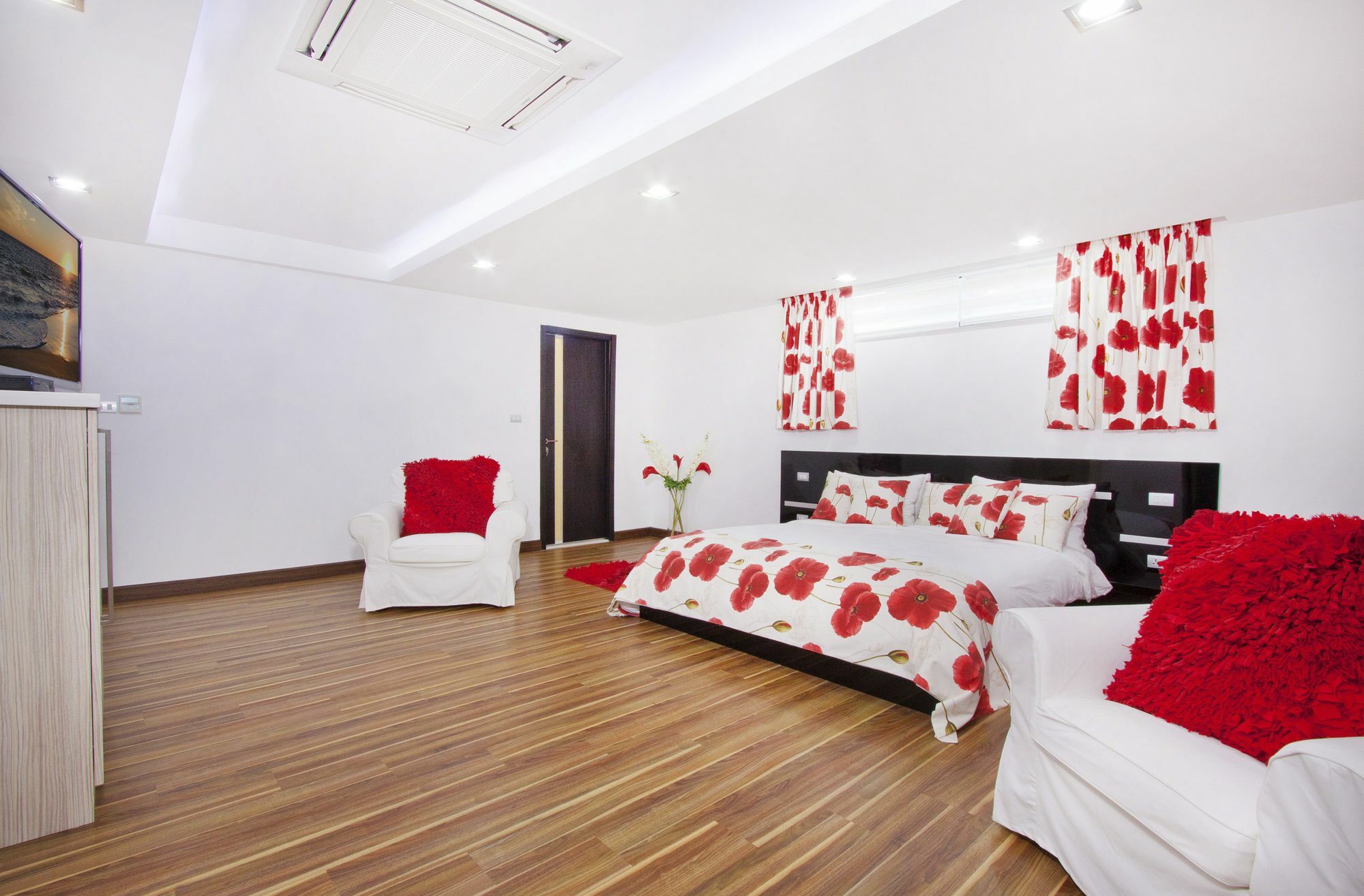 Royale Grand Villa Pattaya Ngoại thất bức ảnh